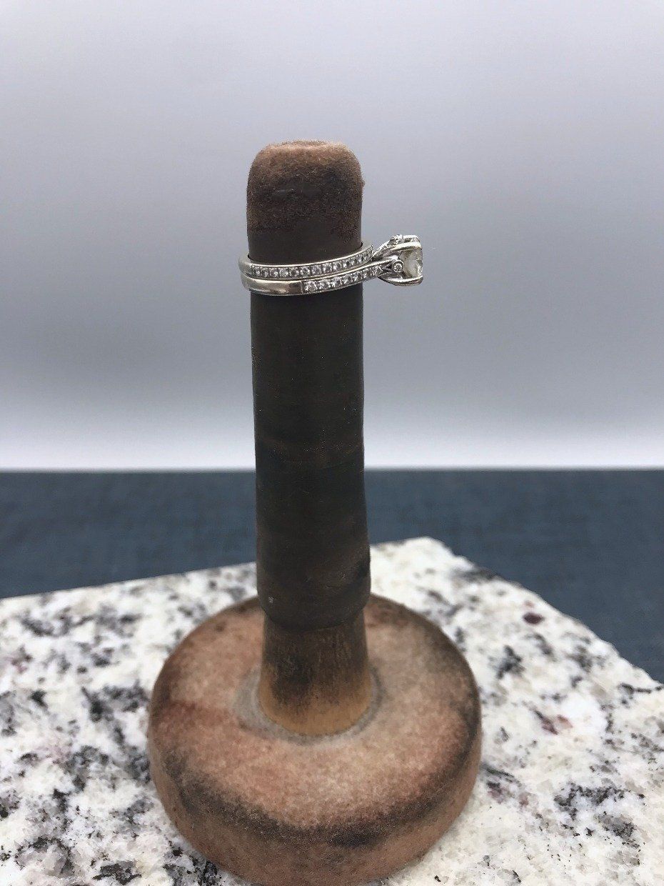 Exquisite 14k White Gold 1.15ctw Diamond Bridal Ring Set w Appraisal + GIA Cert. 3