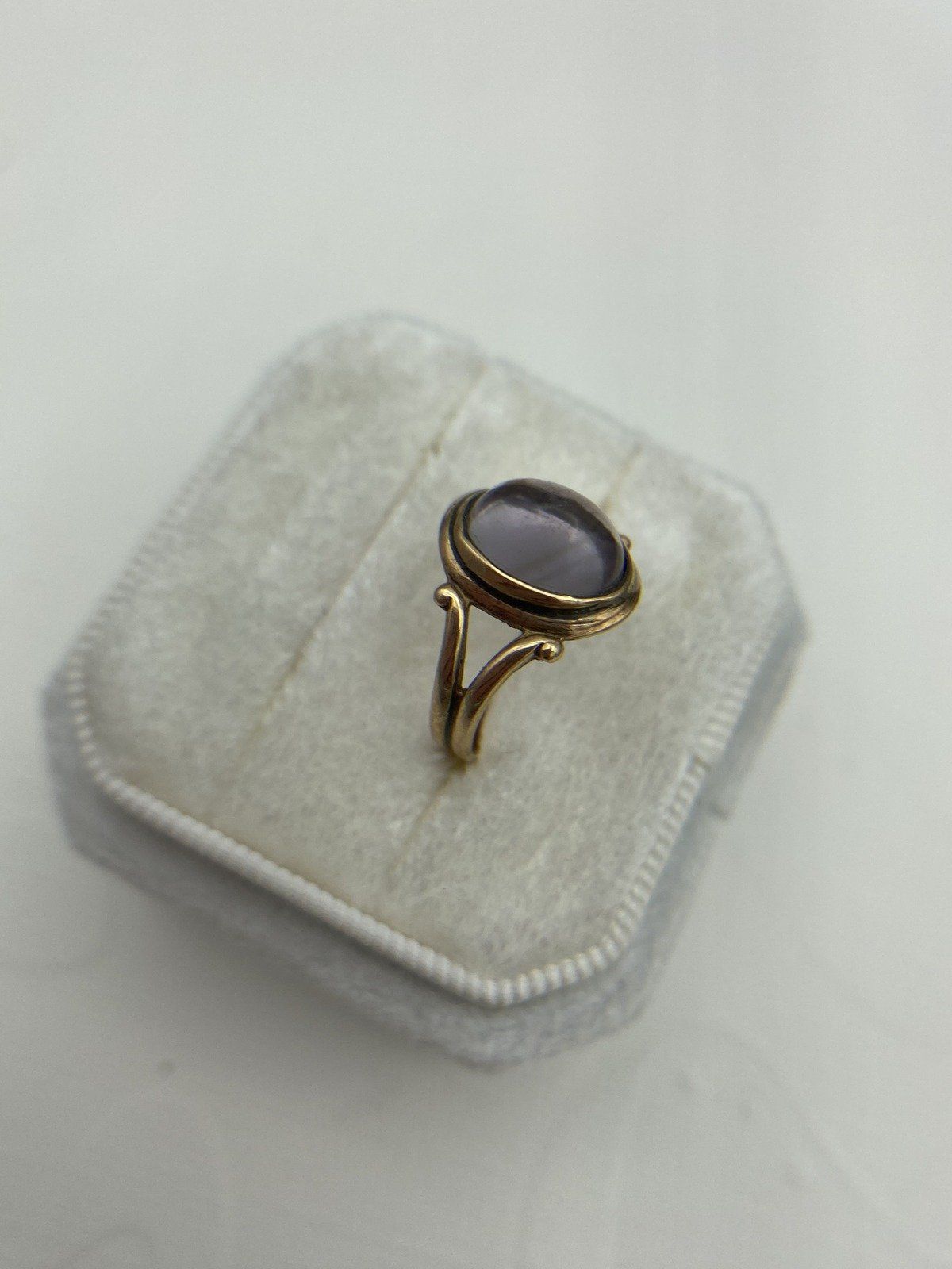 Antique Victorian 14k Rose Gold Faintly Amethyst Bezel Cab Cut Ring w Spilt Shoulders 11