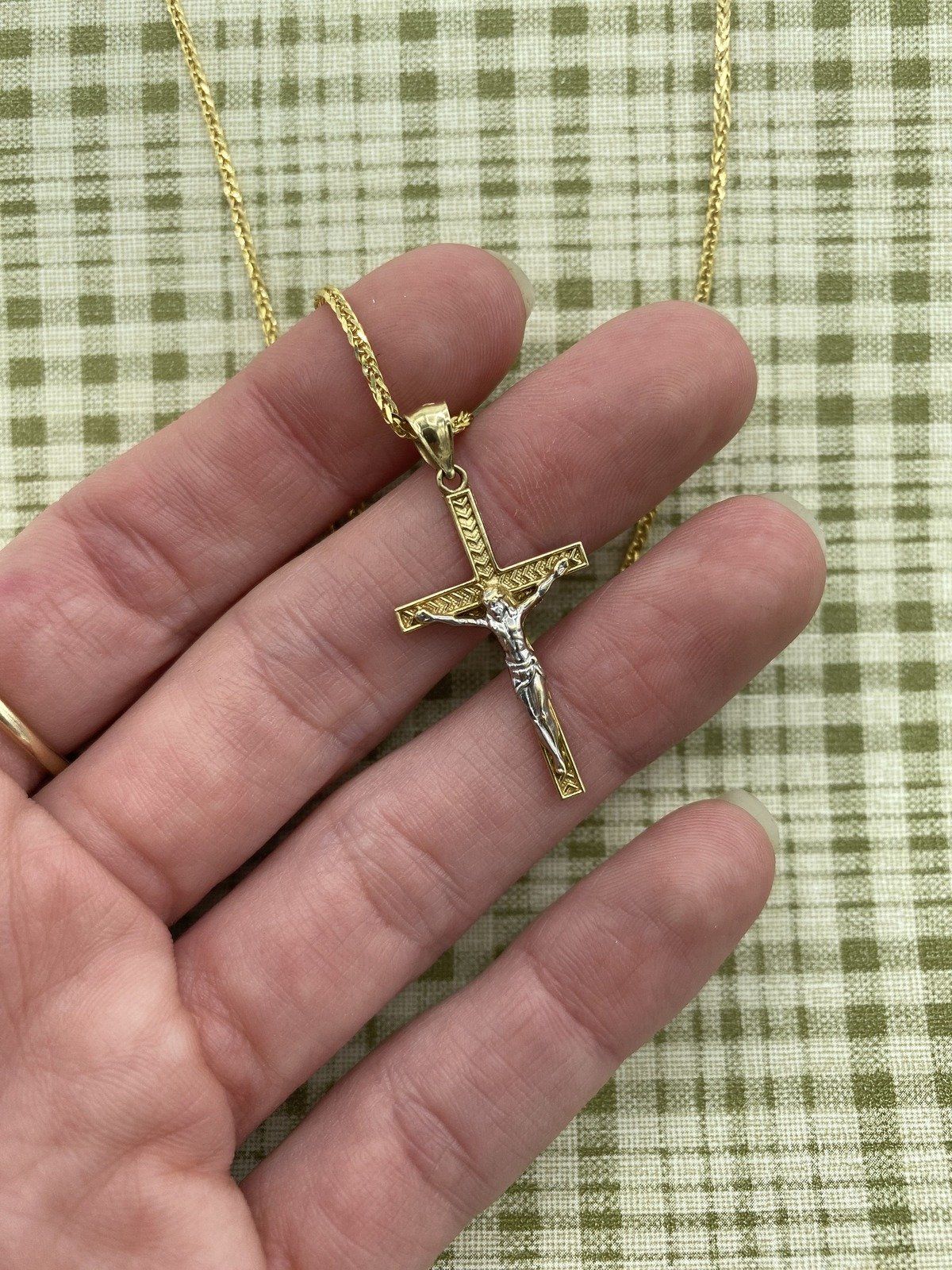 10k Dual Gold Crucifix 21L Men's Necklace 2