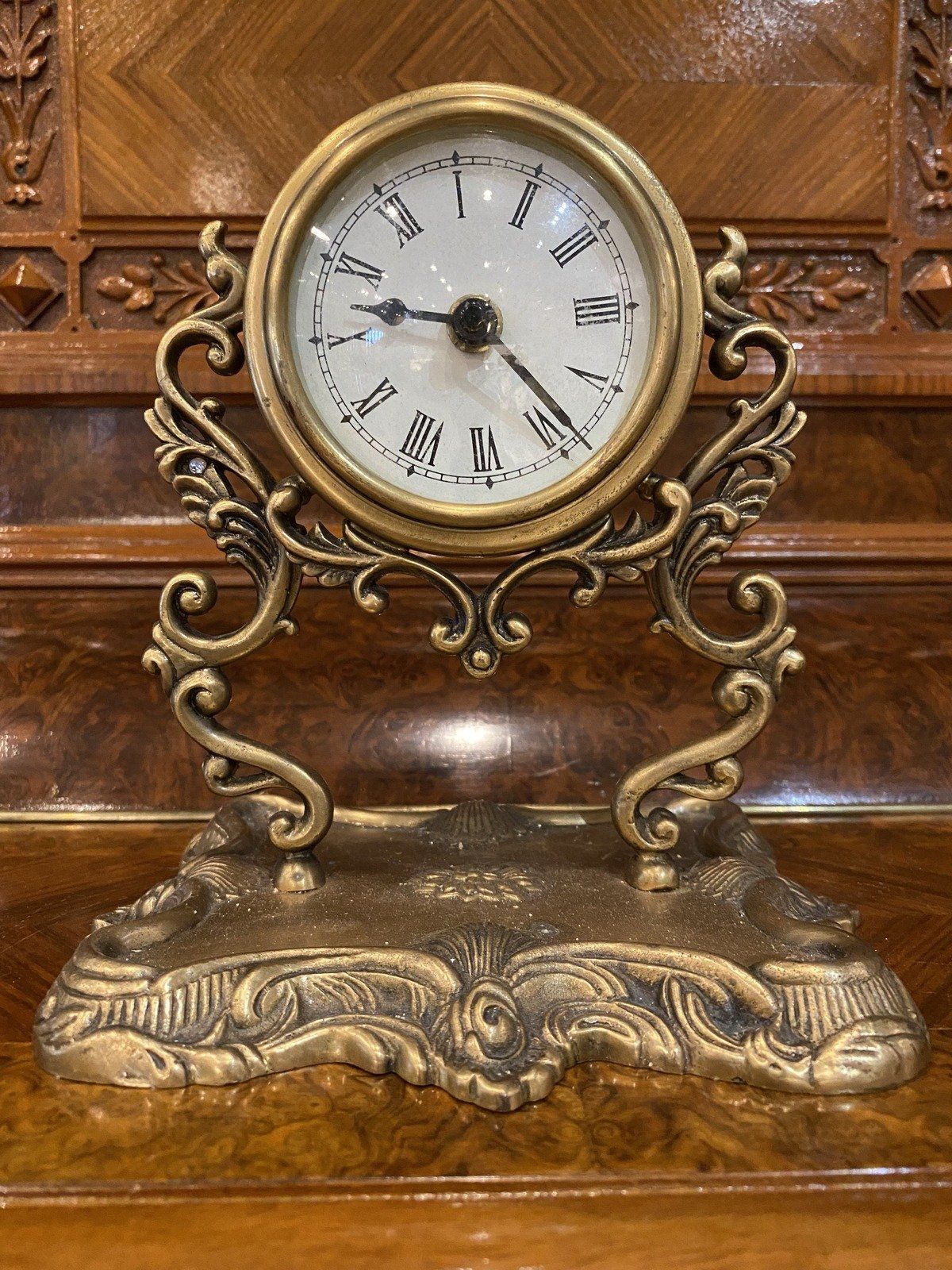 Beautiful Vintage Cast Brass Ornate Desk/Table Clock 2