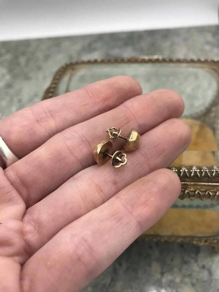 10k Gold Geometric Dome Screw Back Stud Earrings 2