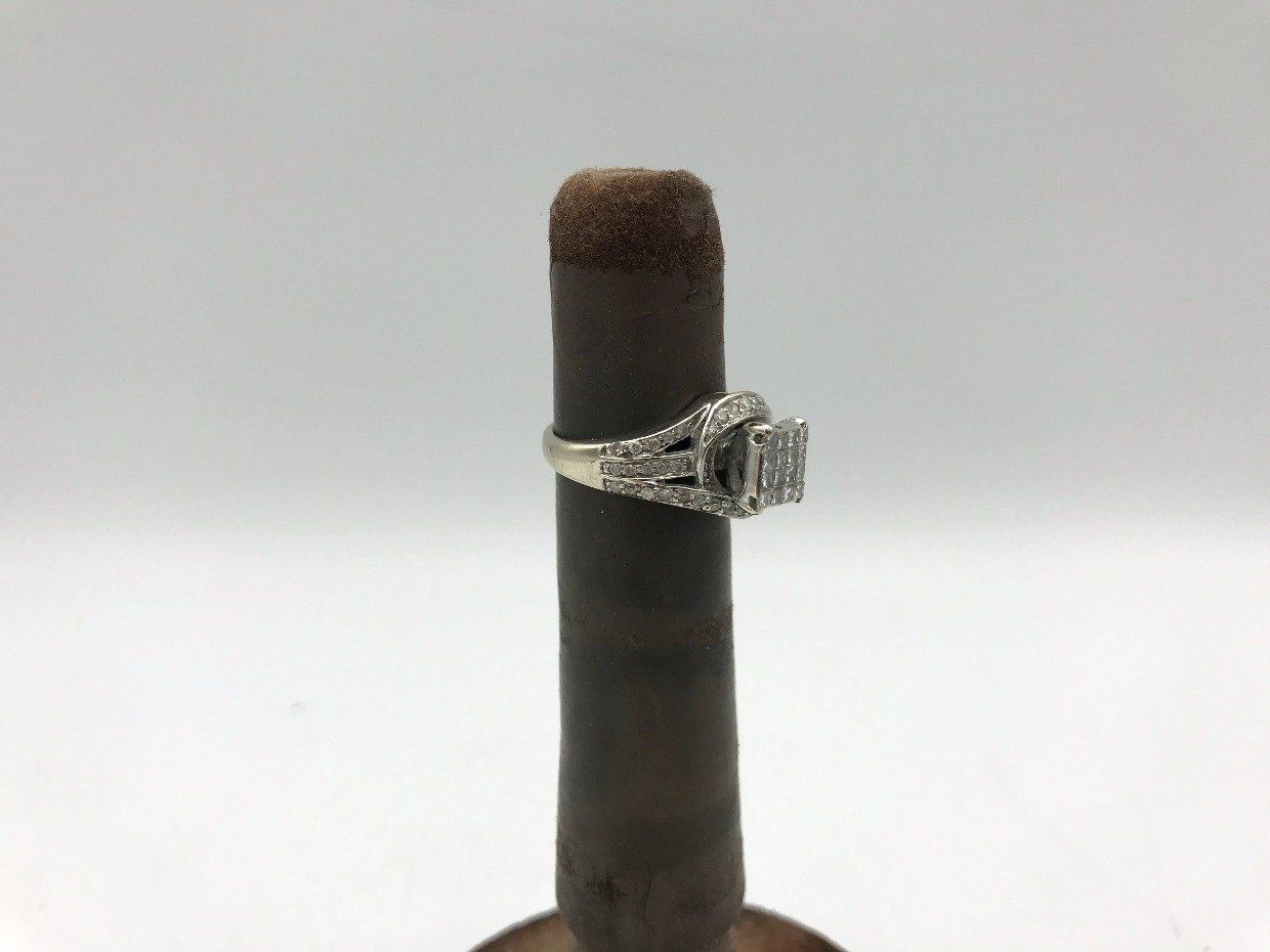 14k White Gold 2ctw Diamond Illusion Engagement Ring 2