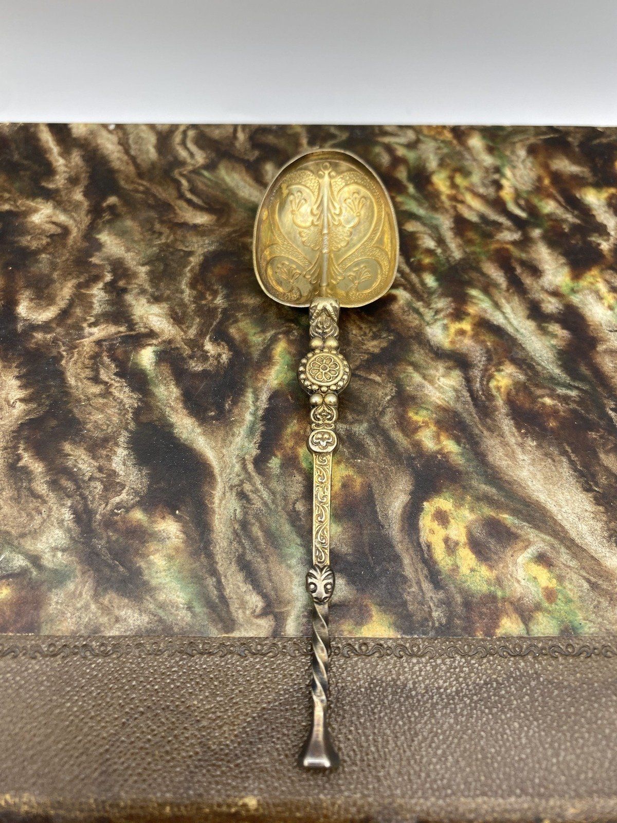 Edwardian c.1910s English Ornate Gilt Sterling Silver Anointing Spoon 4