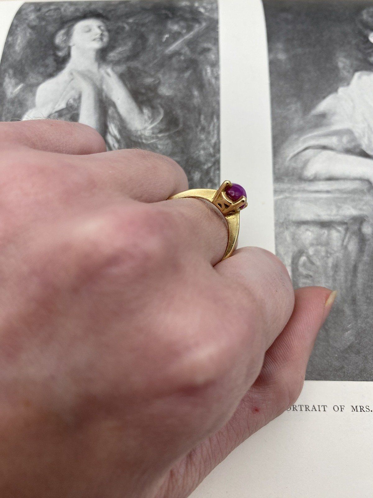 Vintage Minimalistic 14k Gold Synthetic Star Ruby Solitaire Ring #2526 9