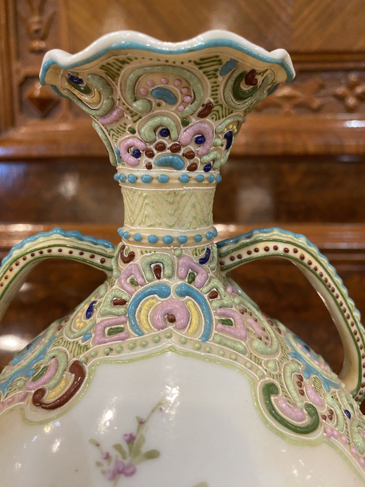 Antique Victorian Nippon Mirage Beadwork Hand Painted Handled Vase 6