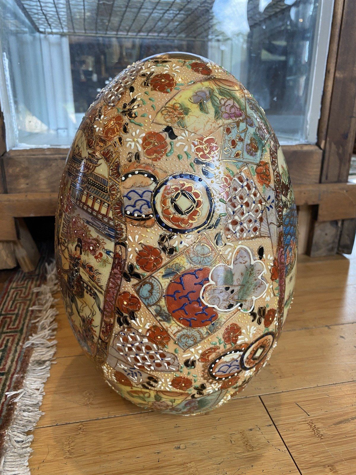 Large Reproduction Satsuma Gilted Porcelain Egg 3