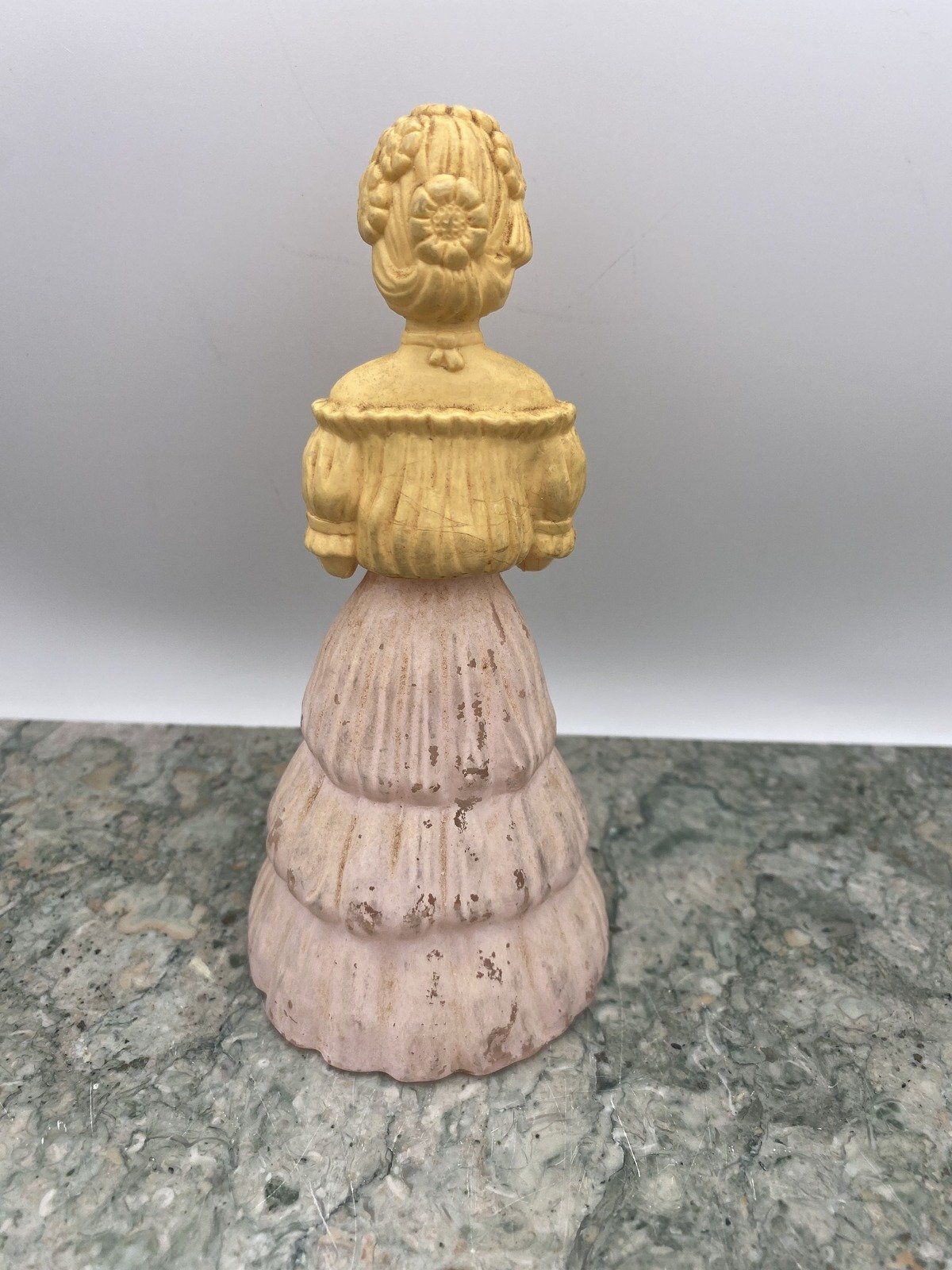 Avon Garden Girl Sweet Honesty Figural Apothecary Bottle 2
