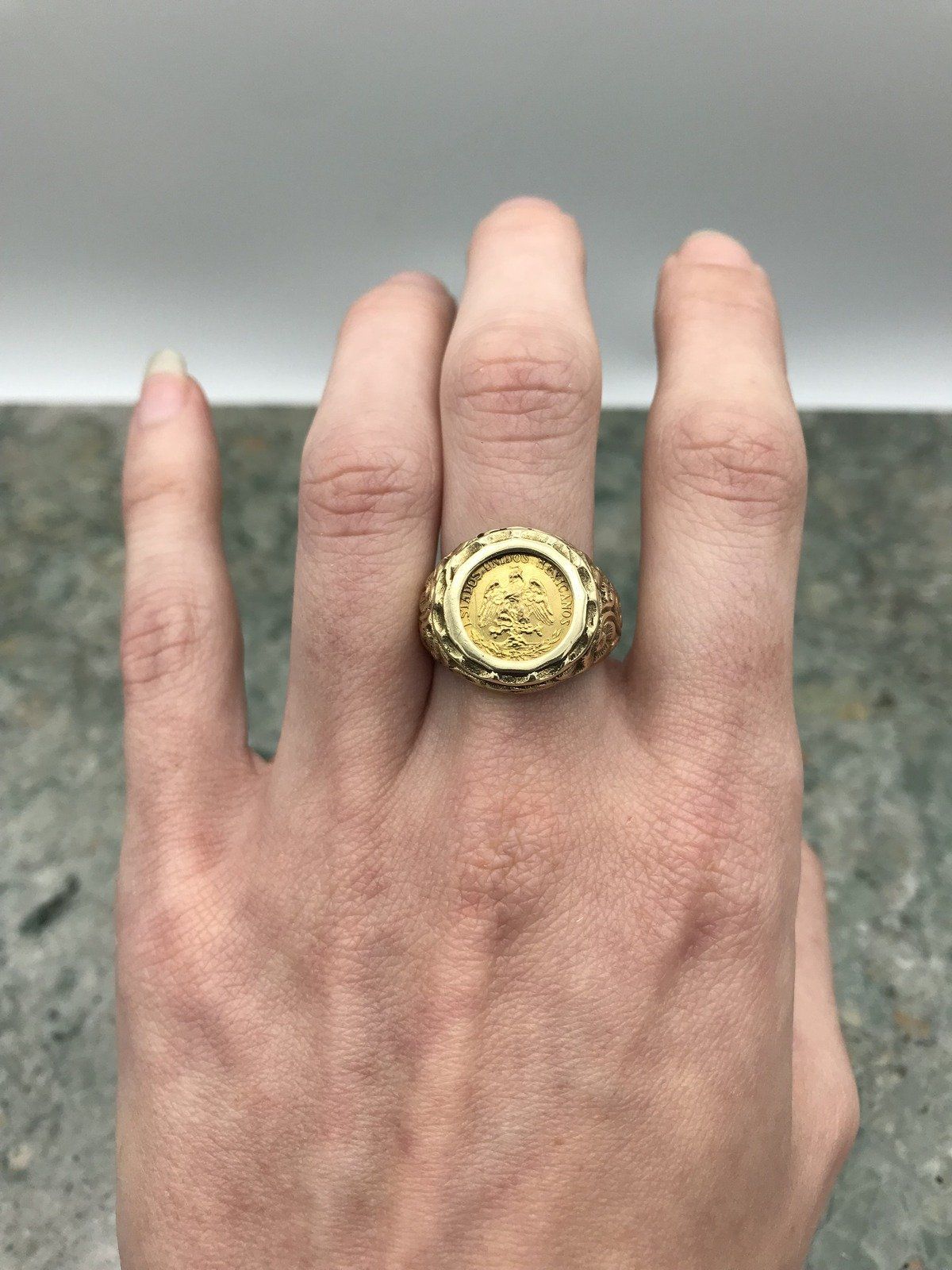Gorgeous 14k Gold Set c.1945 Dos Pesos 21.6k Gold Coin Ring w Floral Carved Shoulders. Sz 7 6
