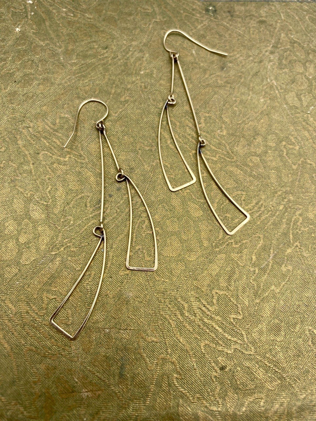 Cool Vintage Sculptural Wire Geo 14k Gold Drop Earrings 6