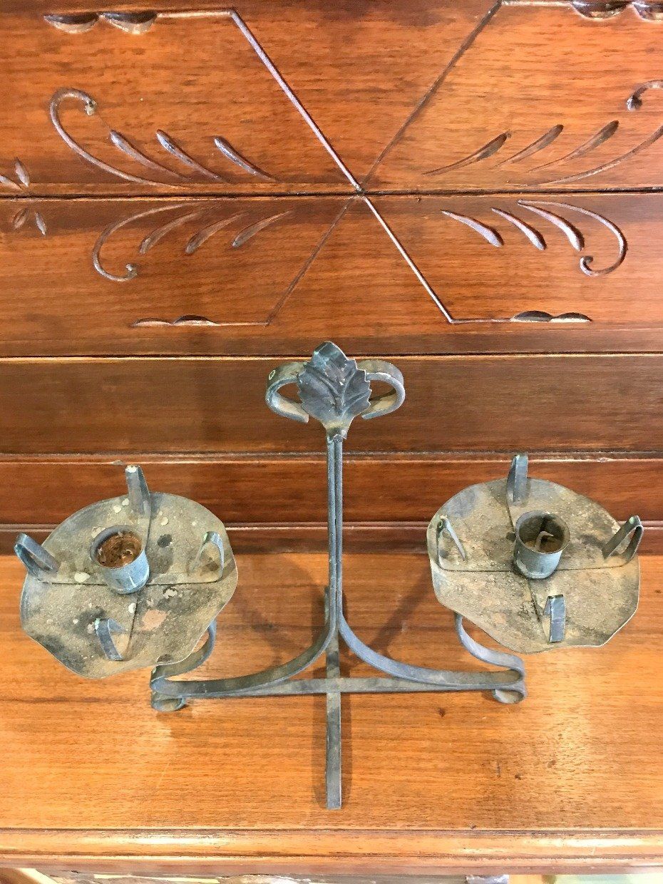 Duo Cast Iron Candle Stick Holder w Leaf 2