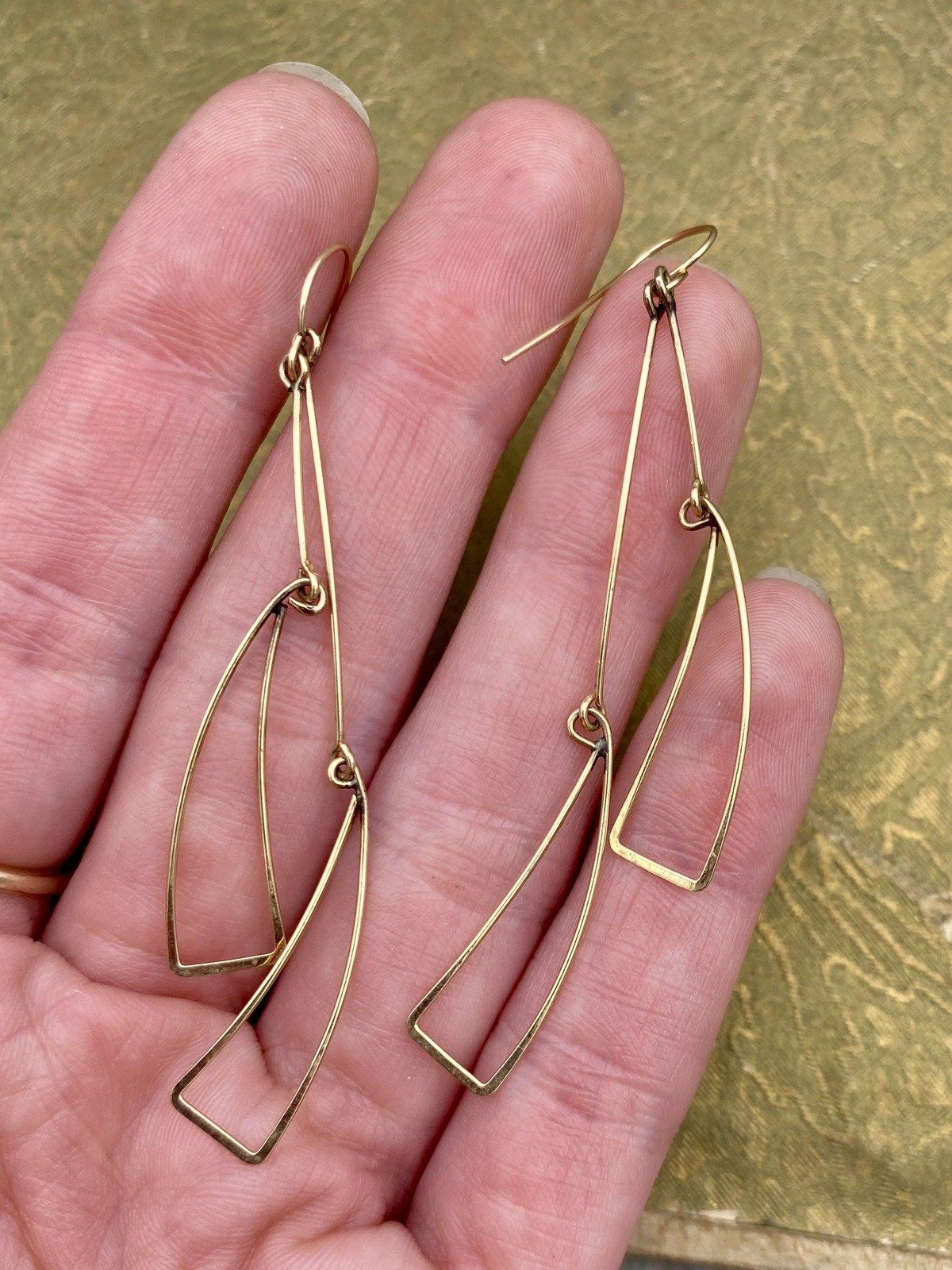 Cool Vintage Sculptural Wire Geo 14k Gold Drop Earrings 5