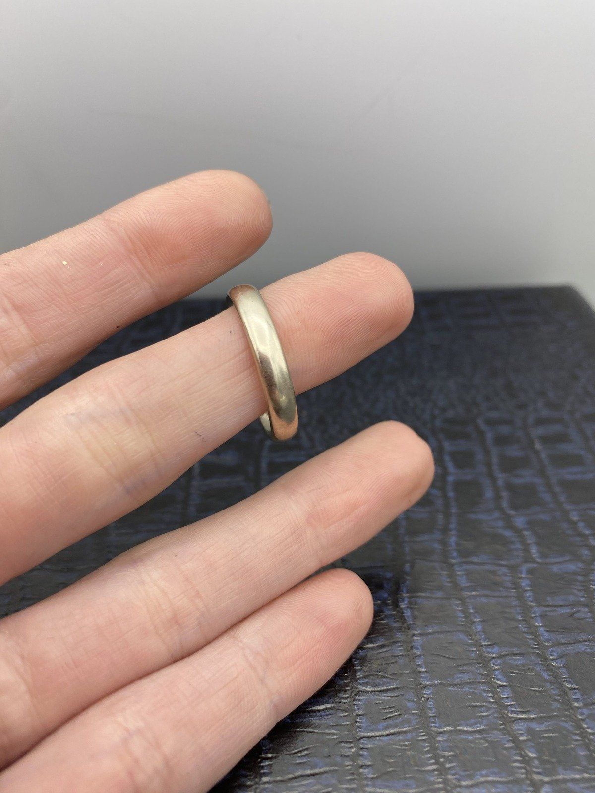 Weighty Comfort Fit Vintage Men's 14k White Gold Ring Band 2