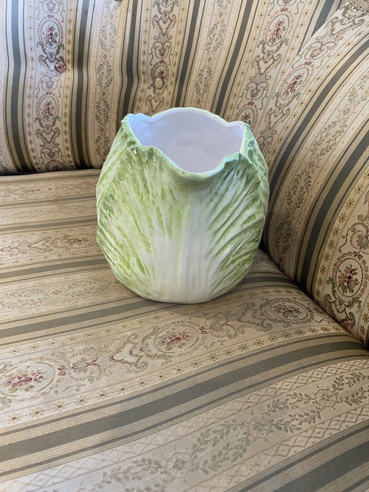 Vintage 1.25 Qt Cabbage Leaf Majolica Squat Drink Pitcher 4