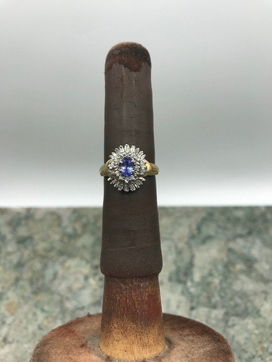 Vintage 14k Gold Tanzanite Baguette Diamond Crowned Ring 4