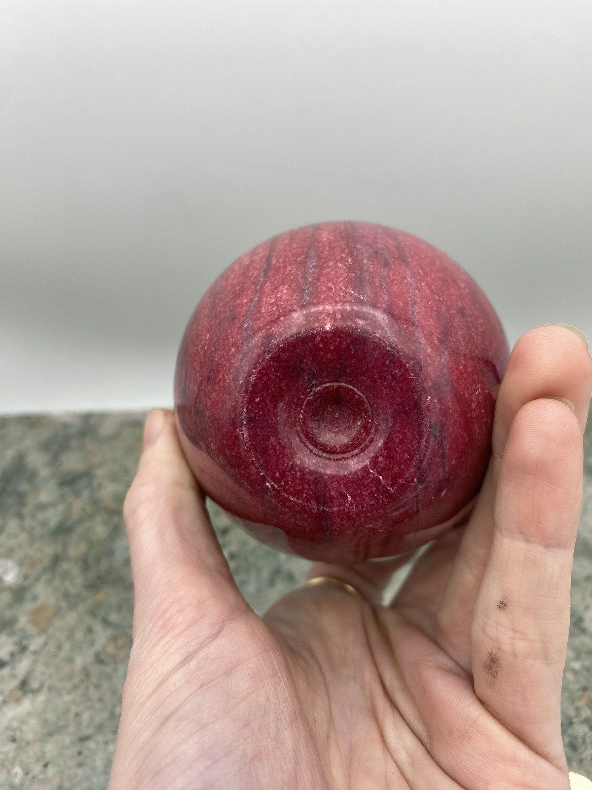 Temple Fruit Dyed Onyx Apple Decor 2