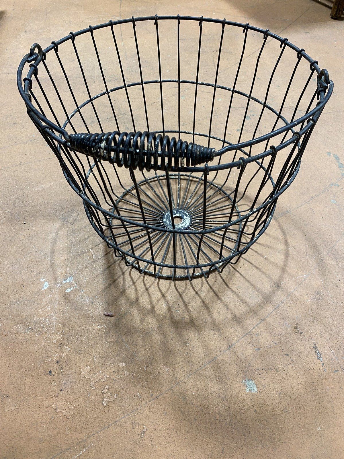 Antique Wire Metal Oyster/Clam/Egg Basket 4
