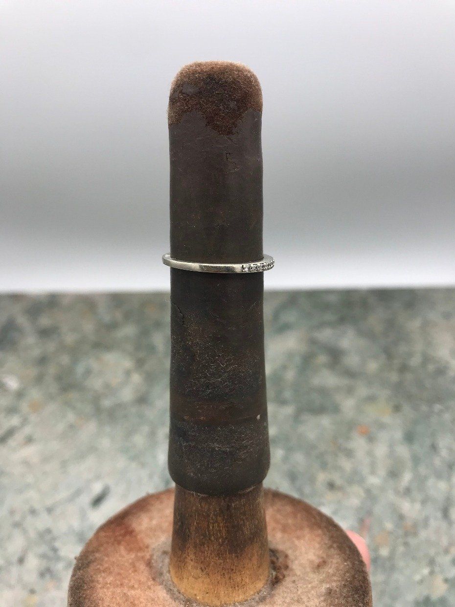 10k White Gold Diamond Wedding Ring Band 2