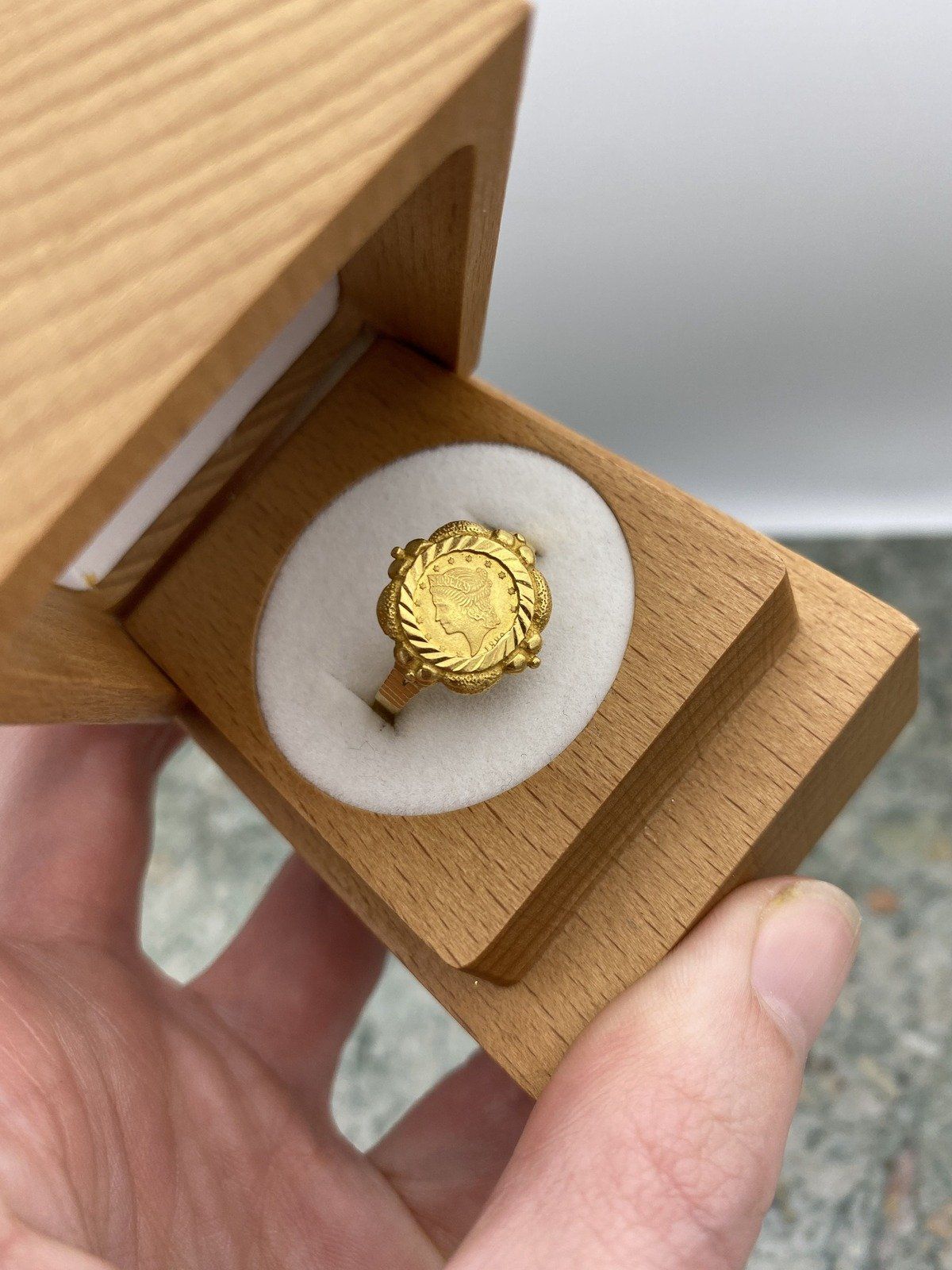 22k Fine Gold Replica US $5 Liberty Head Ornamental Coin Ring 4