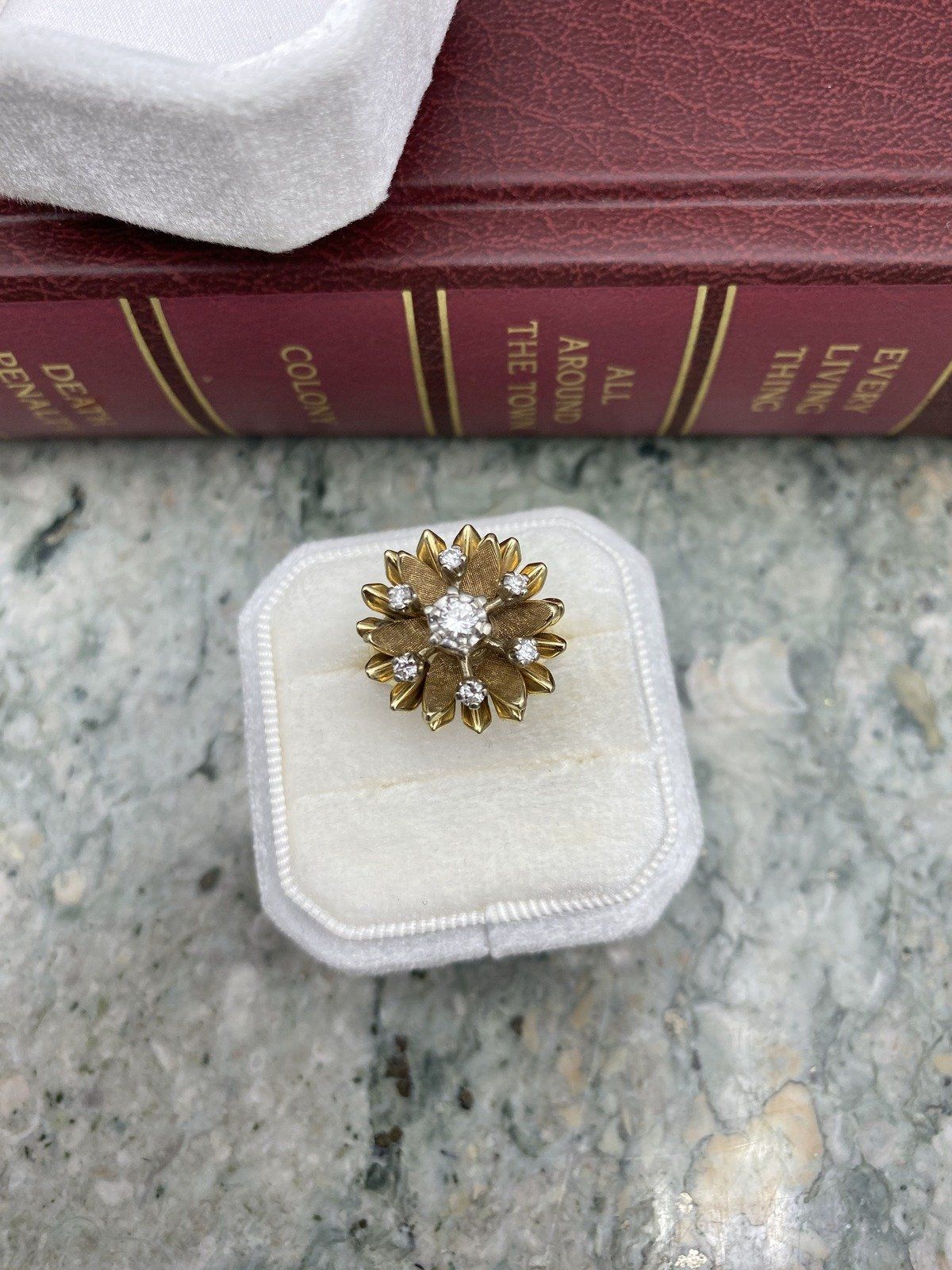 14k Gold Vintage Mid Century c.1950/60s Daisy Diamond Stamen Burst Ring 6