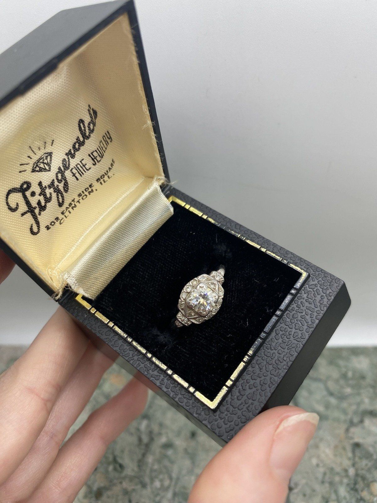 Antique c.1920s/30s Art Deco .75ct Center Platinum Crafted Ladies Diamond Engagement Ringj 3