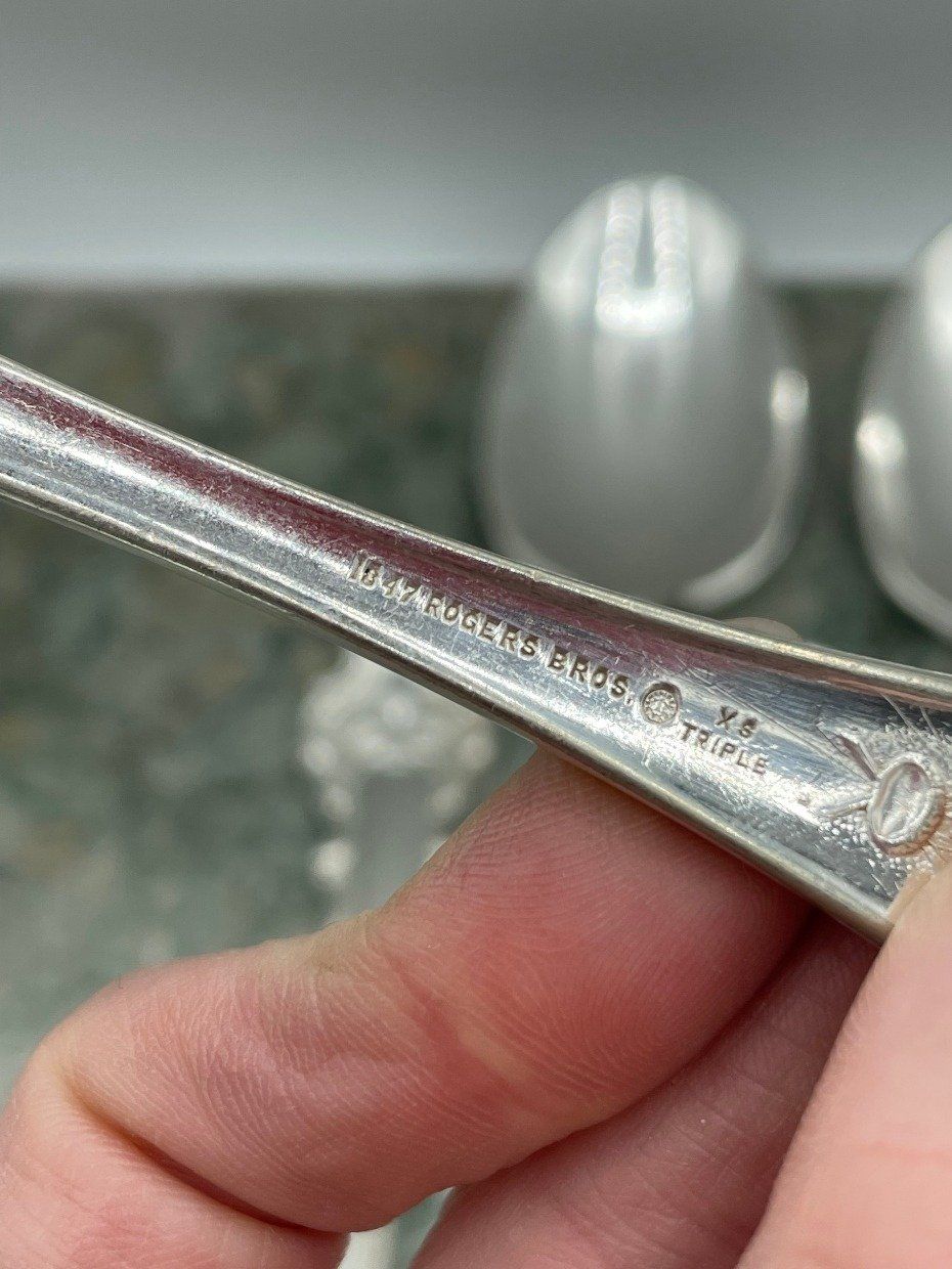 Set of 6 Antique c.1847 Rogers Silver Plated Serving Spoons w Acorn Motif 2