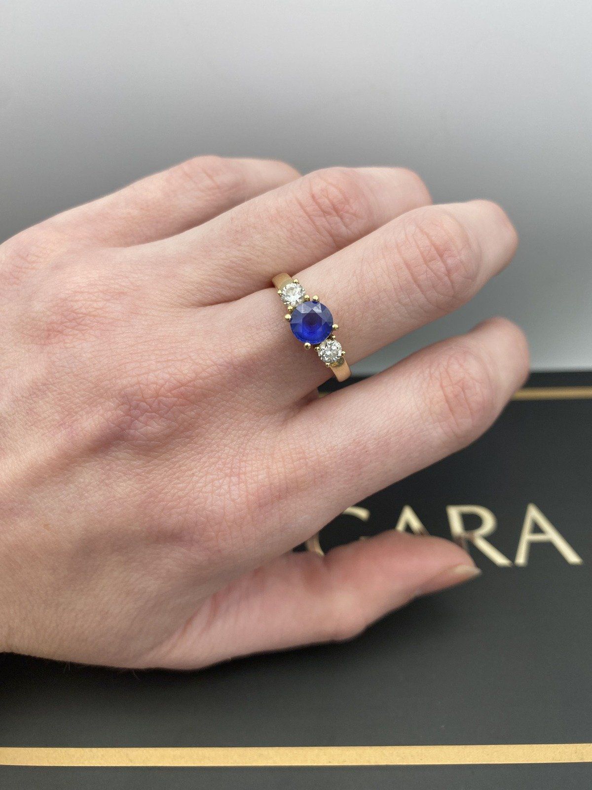 Angara 14k Gold 1ct Sapphire + .32ct Diamond Trio Stone Ladies Ring w GIA + Display Box 15