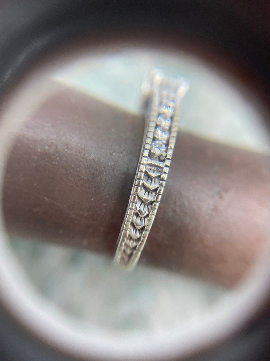 14k White Gold .81ctw Triple Princess Cut Diamond Engagement Ring w Intricately Detailed Band w Appraisal 2