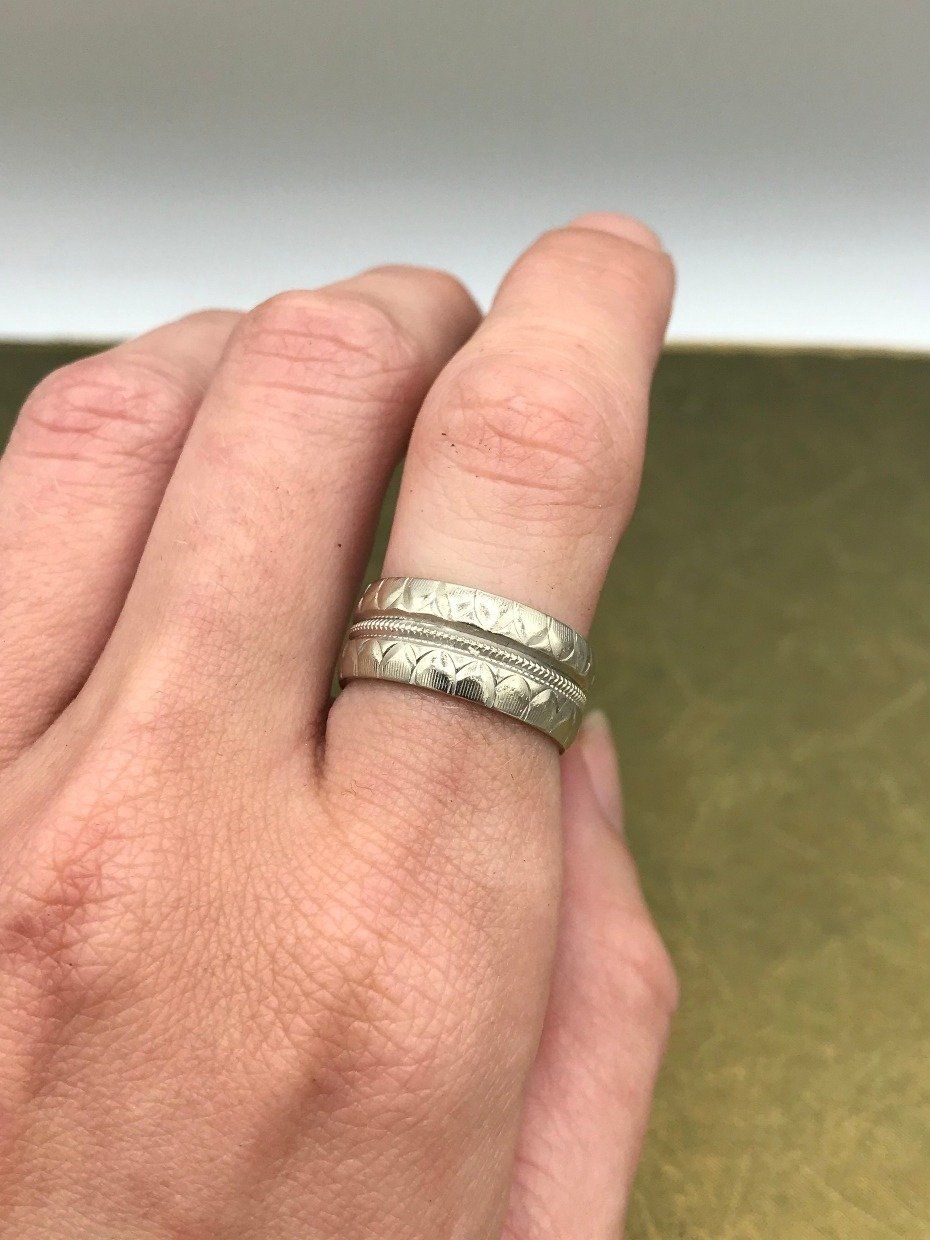 Vintage Wedlock 14k White Gold Petal Carved Wide Ring Band 5
