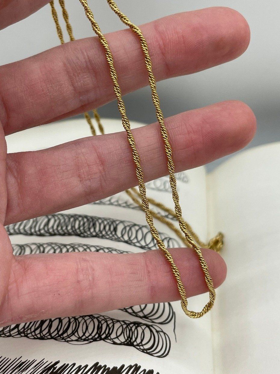 Particularly Striking 14k Gold 20 Twisted Rope Chain Necklace 3