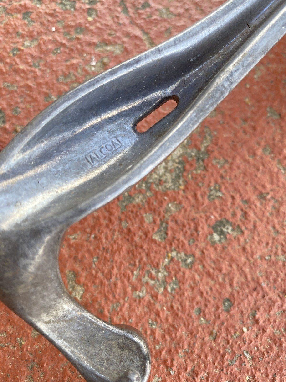 Vintage USA Made Aluminum Citrus Juicer 5