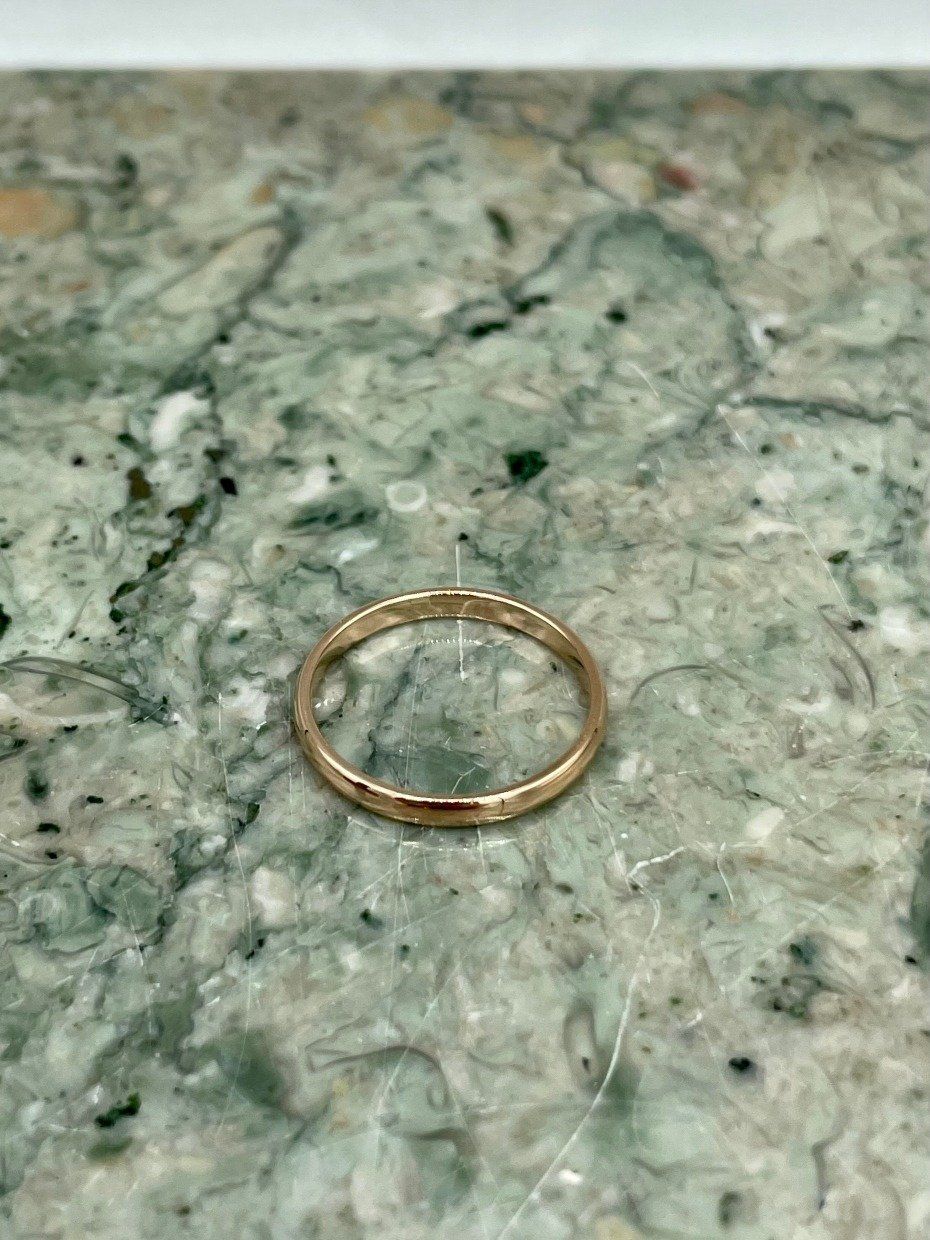 Lovely 14k Rose Gold Women's Slender Wedding Ring Band 2