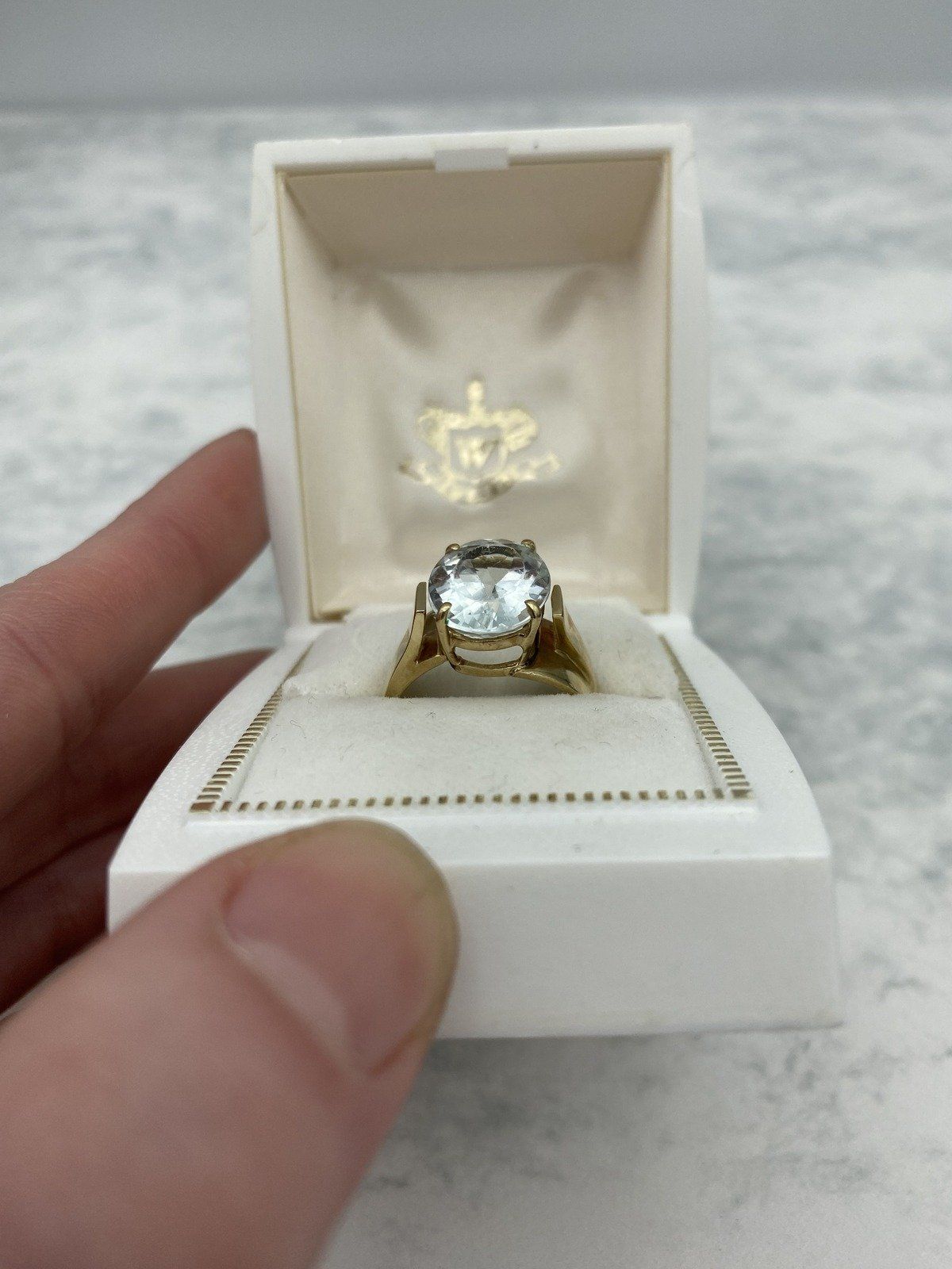 Ladies 14k Gold Large Oval Natural Aquamarine Ring w Floating Shoulder Structure 7