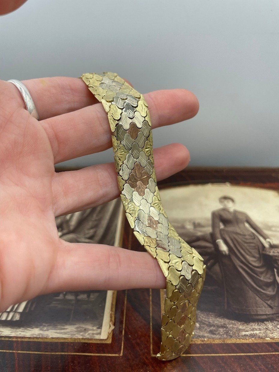 Vintage c.1940s Solid 14k Gold + Rose Gold Accented Floral Articulated Mesh Cuff Bracelet 3