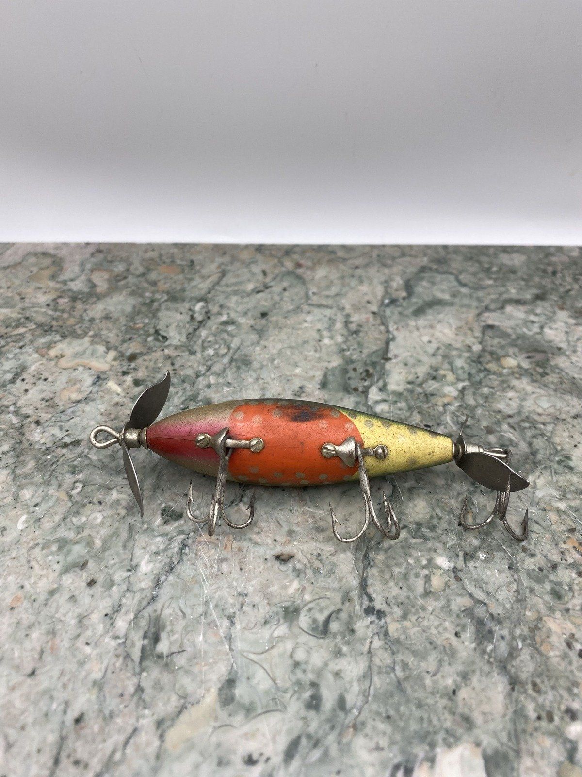 South Bend Nip-I-Diddee in Spotted Ape Fishing Lure 2