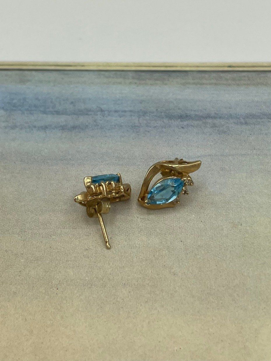Vintage 14k Gold Marquise Blue Topaz Stud Earrings w Diamond Accents 2