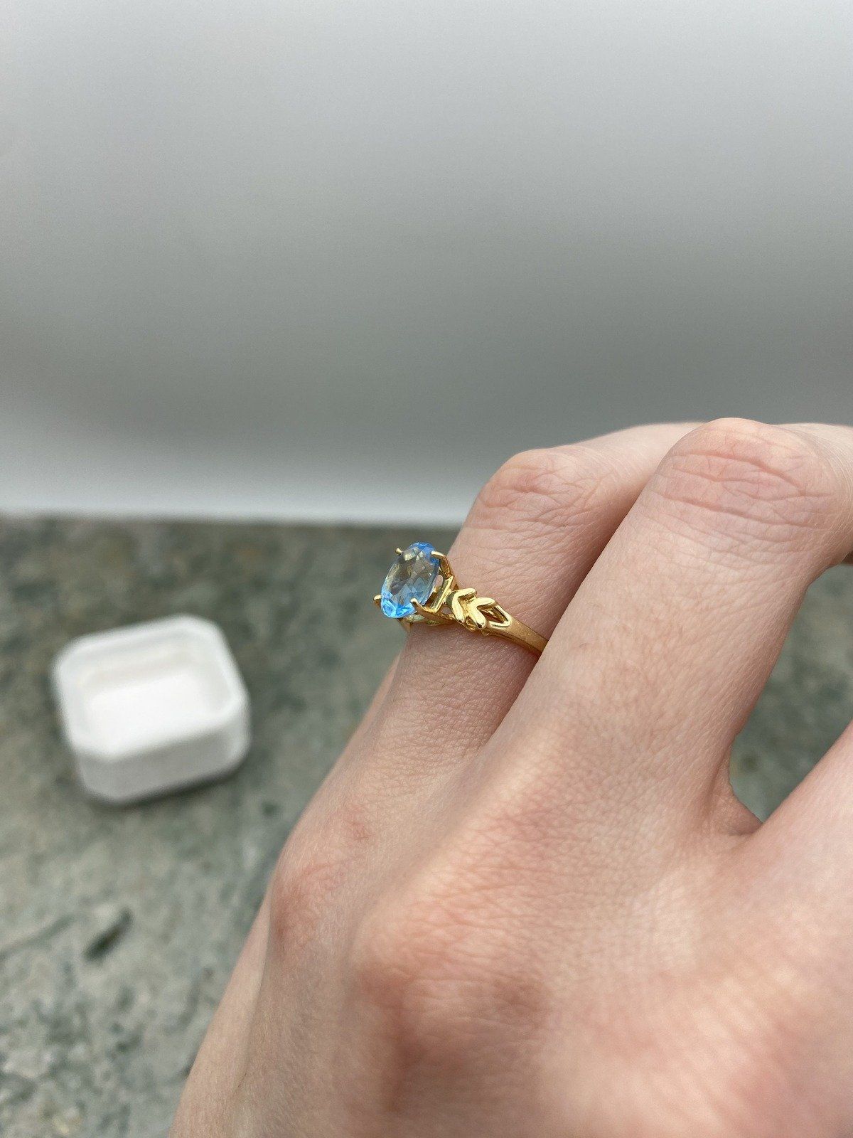 14k Gold Oval Cut Blue Topaz Solitaire Ring w Angular Shoulder Detail 4