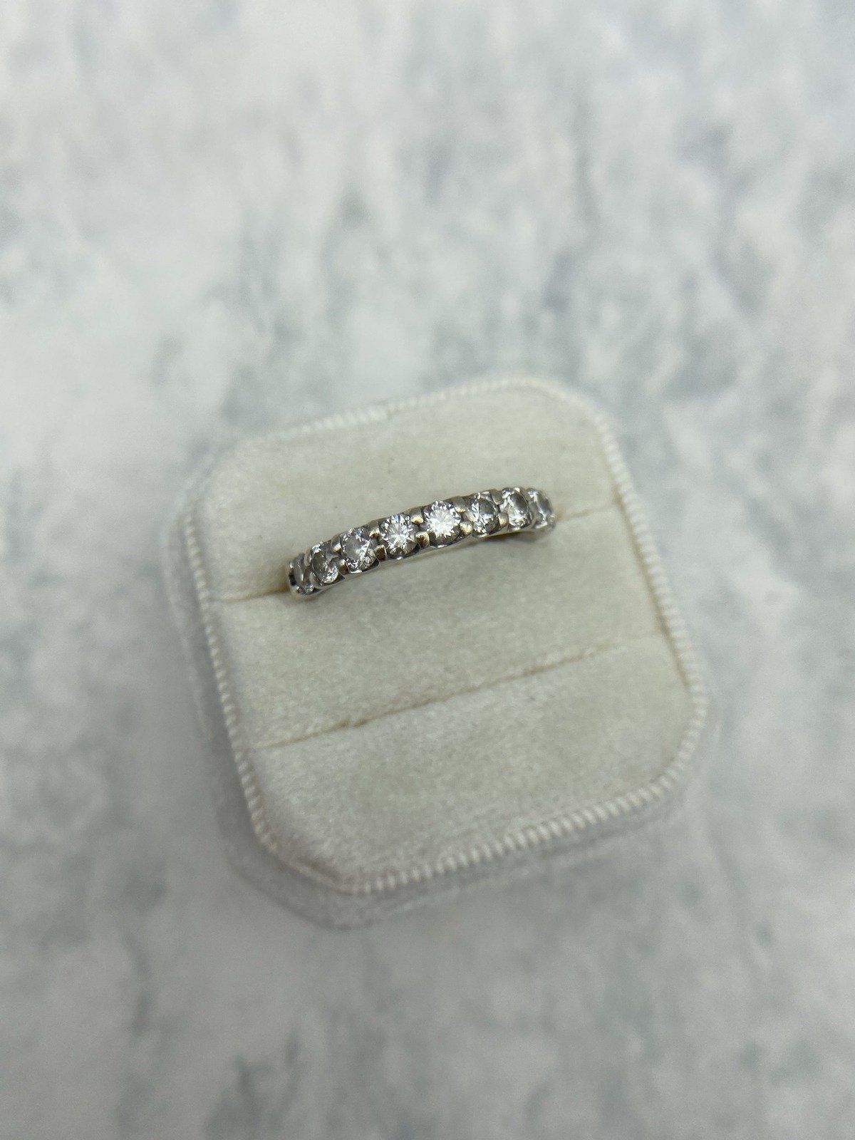 Ladies 14k Gold Round Pave Set 1.35ctw Diamond Ring Band 5