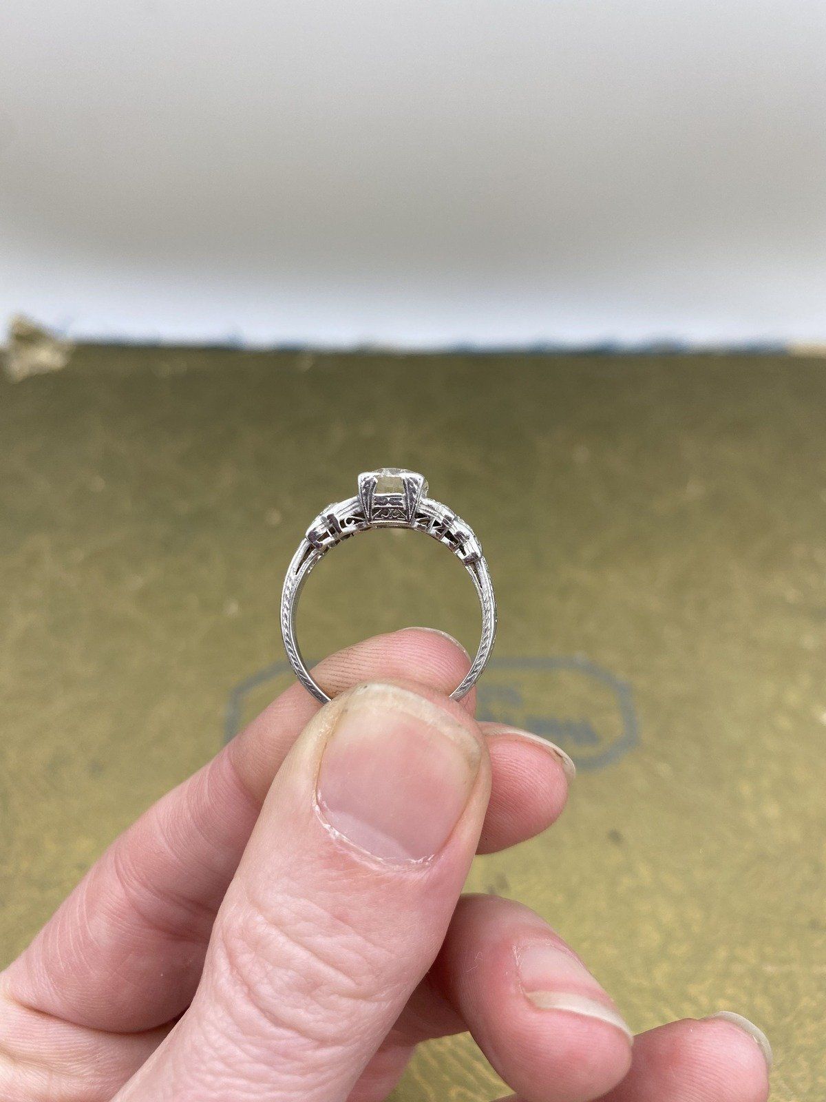 Art Deco 1ct Diamond c.1930/40s Platinum Engagement Ring w Carved Band Details 4
