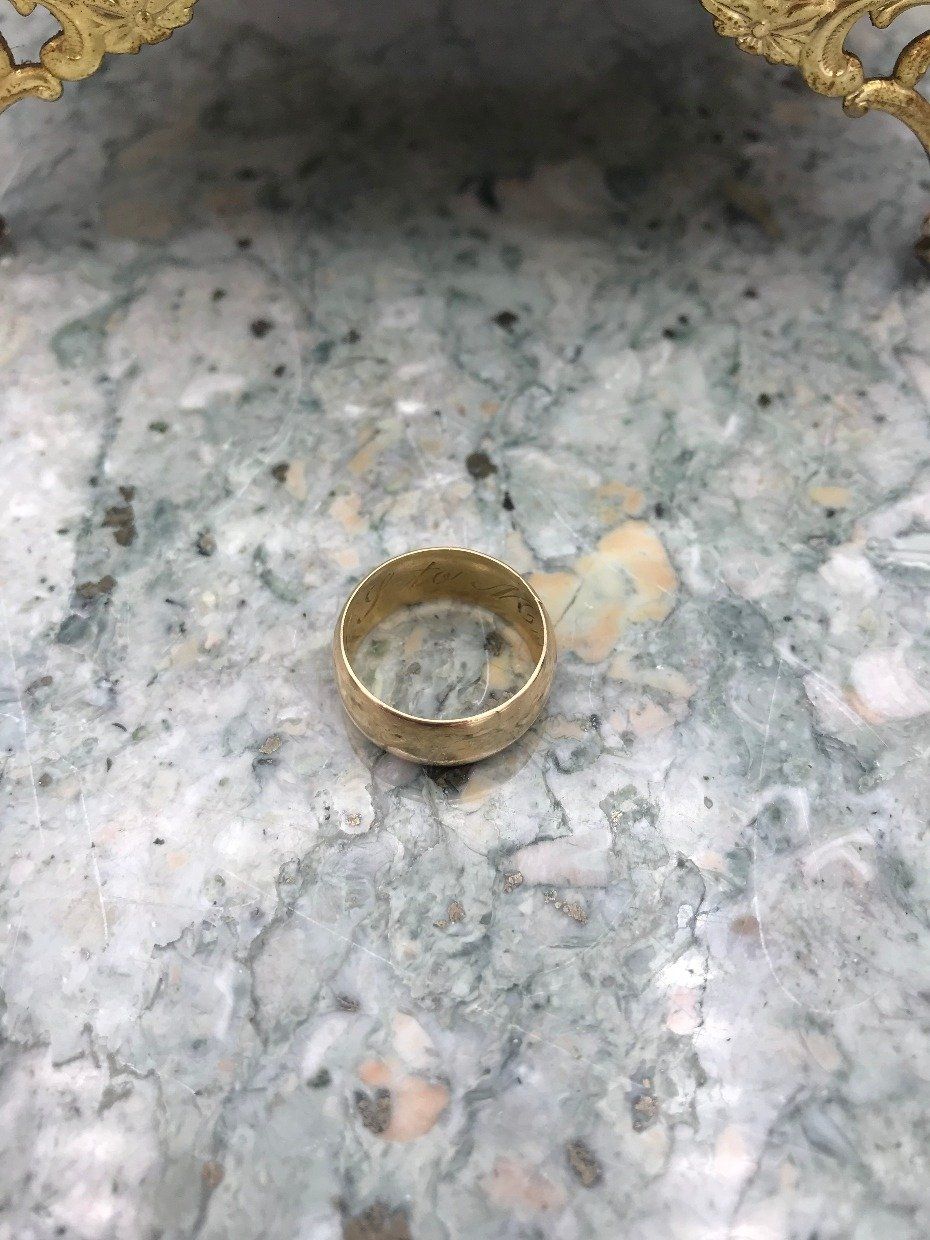 Antique Victorian 18k Gold 7mm Wide Ring Band 4