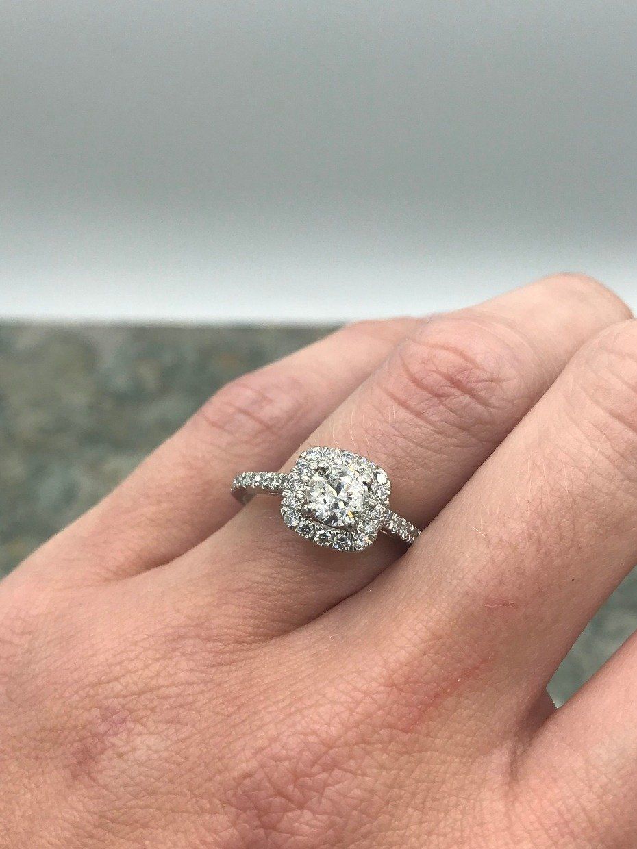 Platinum 1.05ctw Round Brilliant Cut Diamond Engagement Ring w Appraisal 2