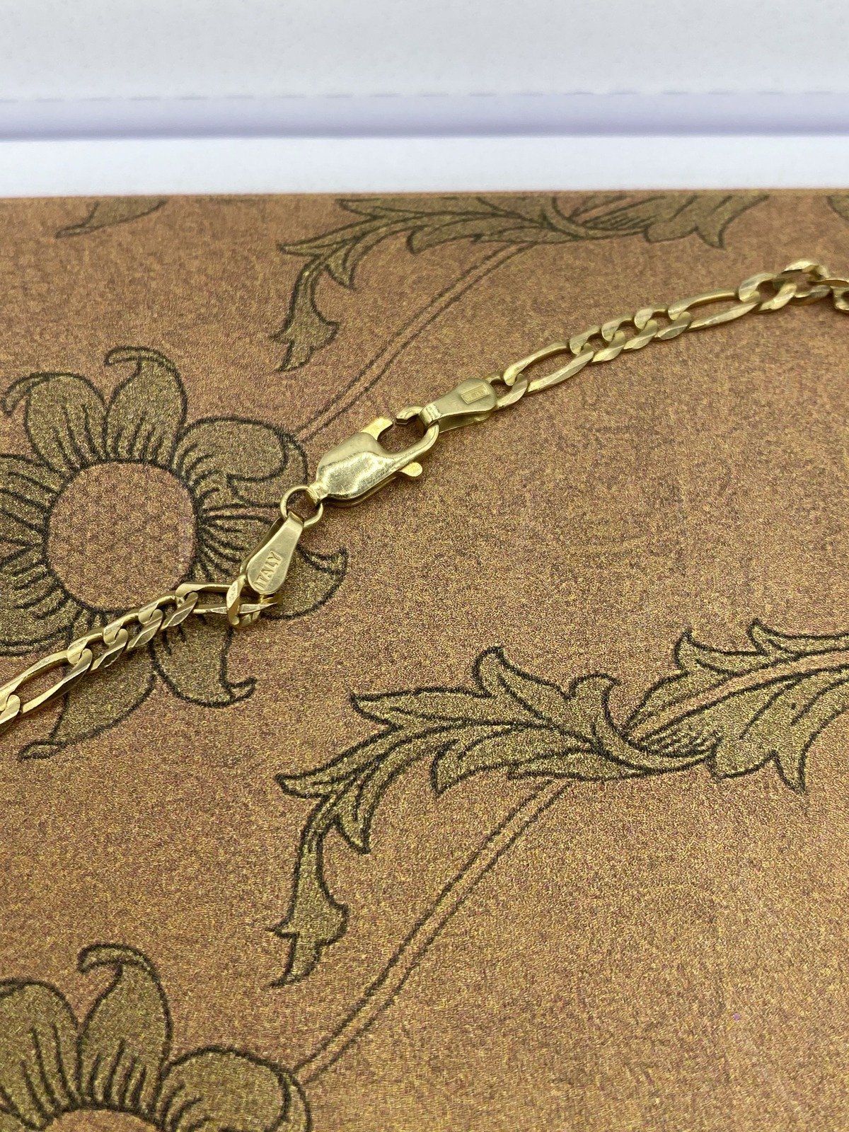 Men's 14k Gold 22L Figaro Chain Link Necklace 2