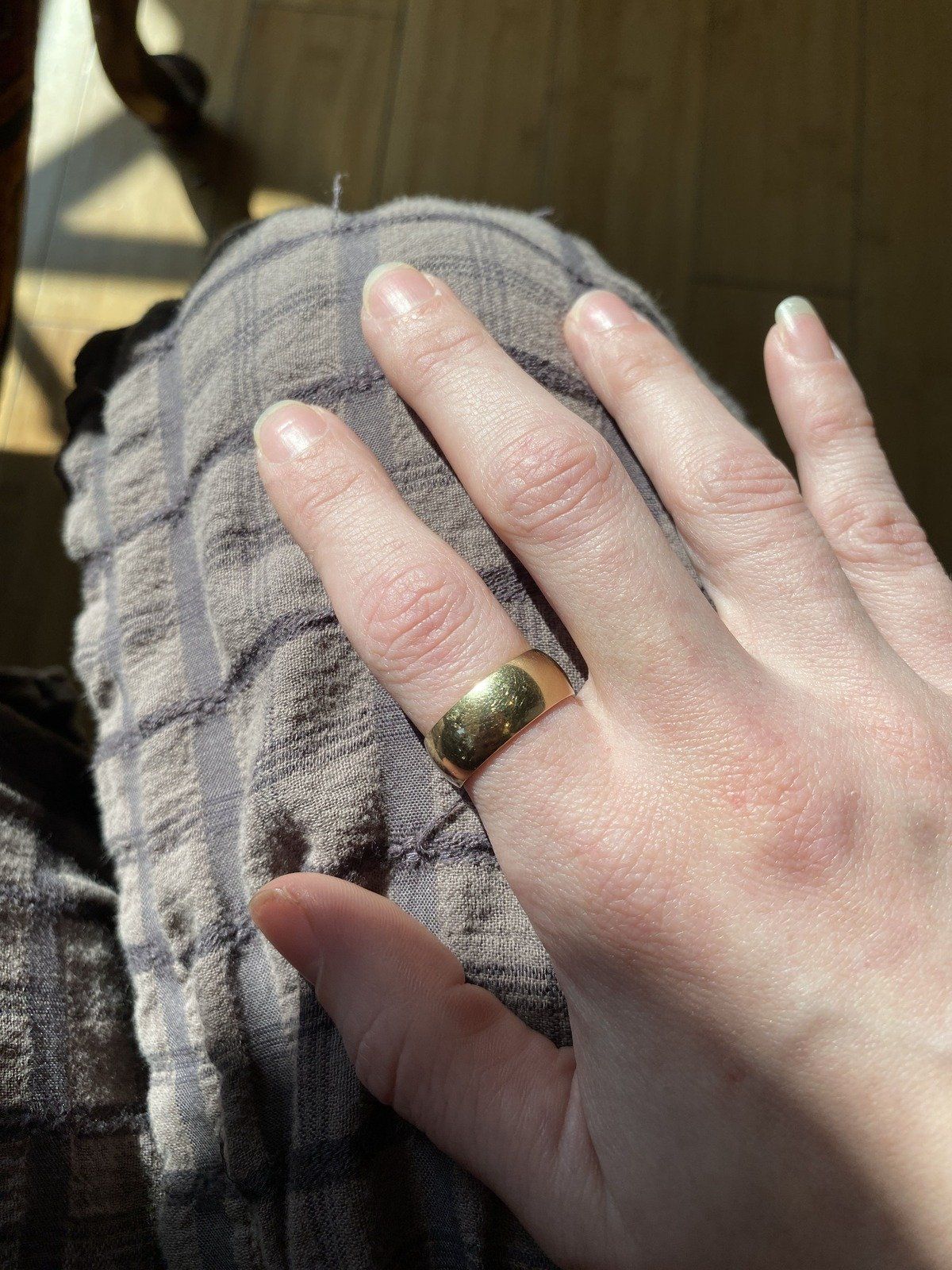 Lovely 14k Gold Wide 7mm Rounded Cigar Ring Band 10