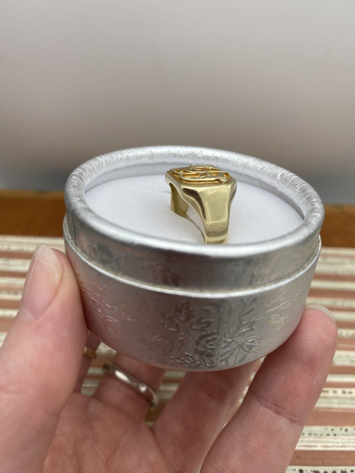 Vintage 14k Gold Scroll Work D Initial Signet Ring 11