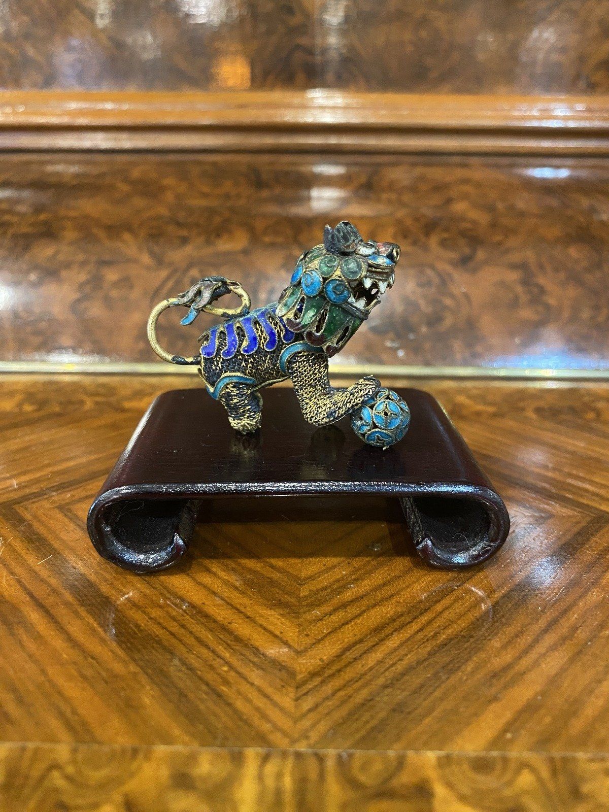 Antique Imported Gilt Enamel Chinese Foo Dog w Wooden Feng Shui Stand + Moving Head 4