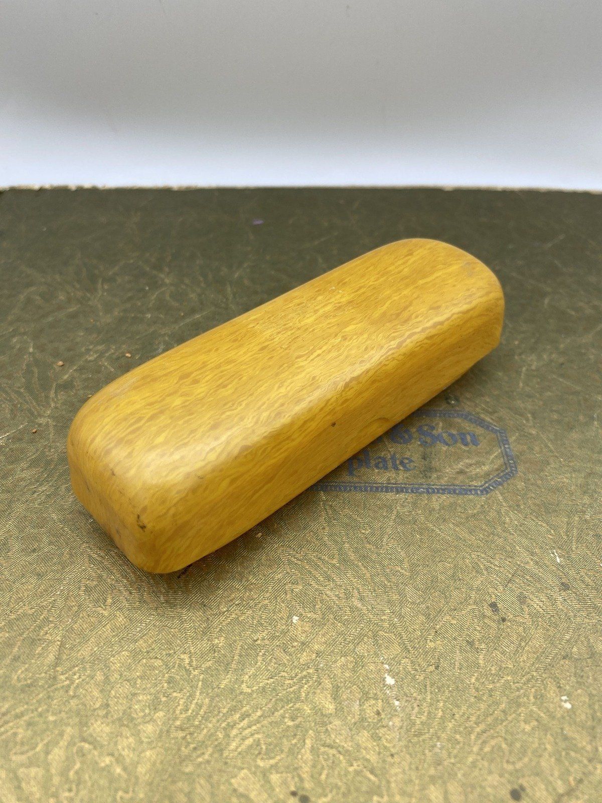 Vintage c.1940s Butterscotch Bakelite Storage Box 523