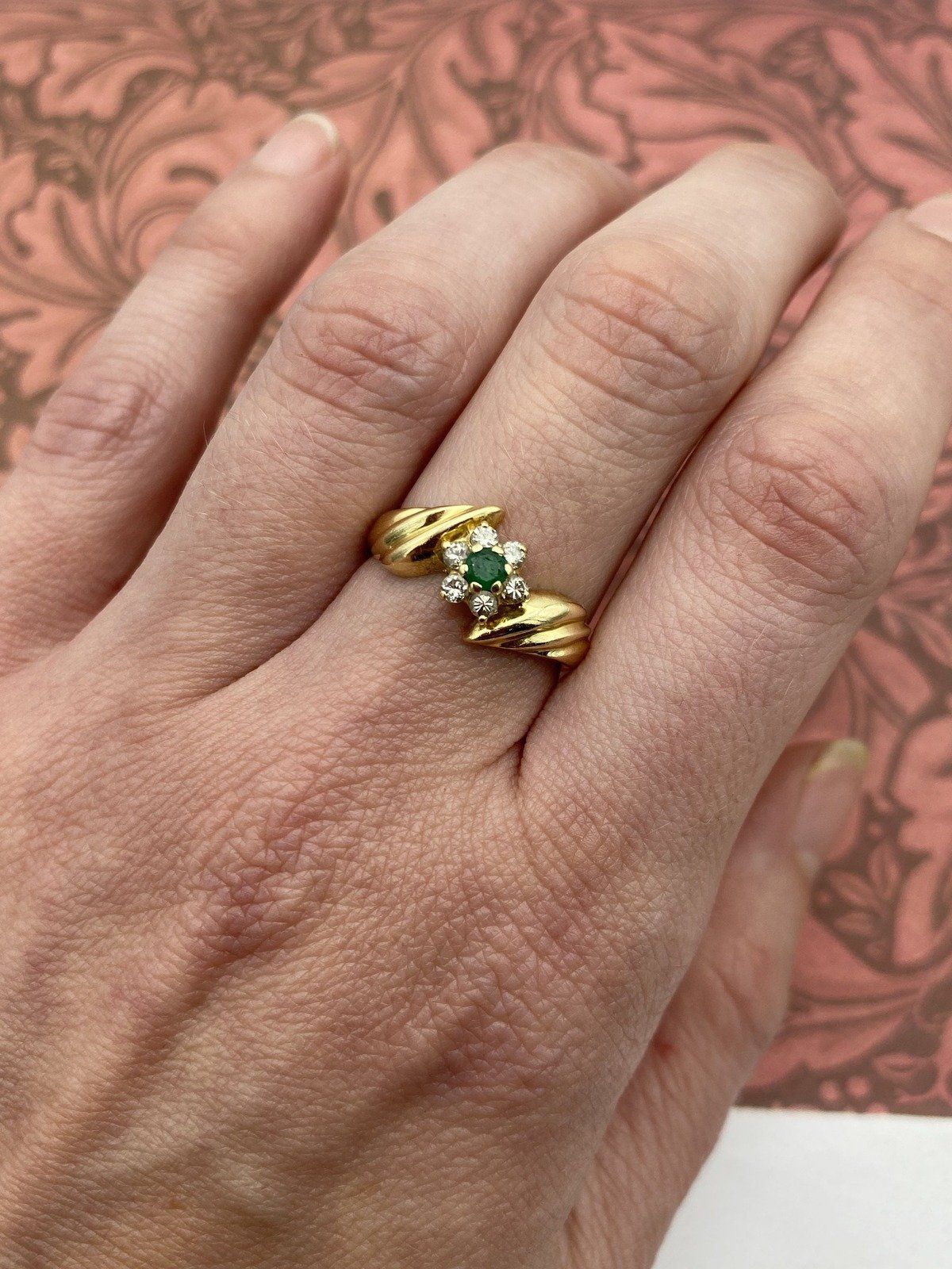 Vintage 14k Gold Emerald + Diamond Flower Ring w Fluted Bypass Shoulders #2605 9