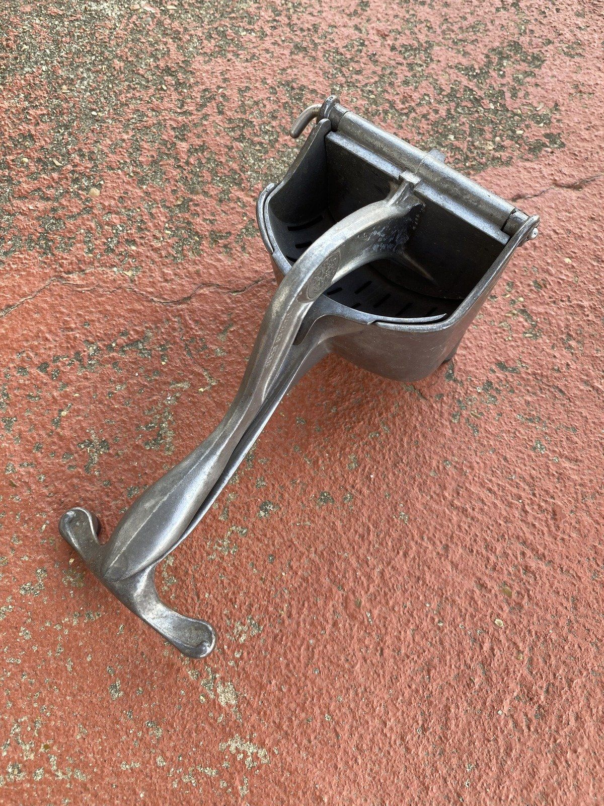 Vintage USA Made Aluminum Citrus Juicer 12