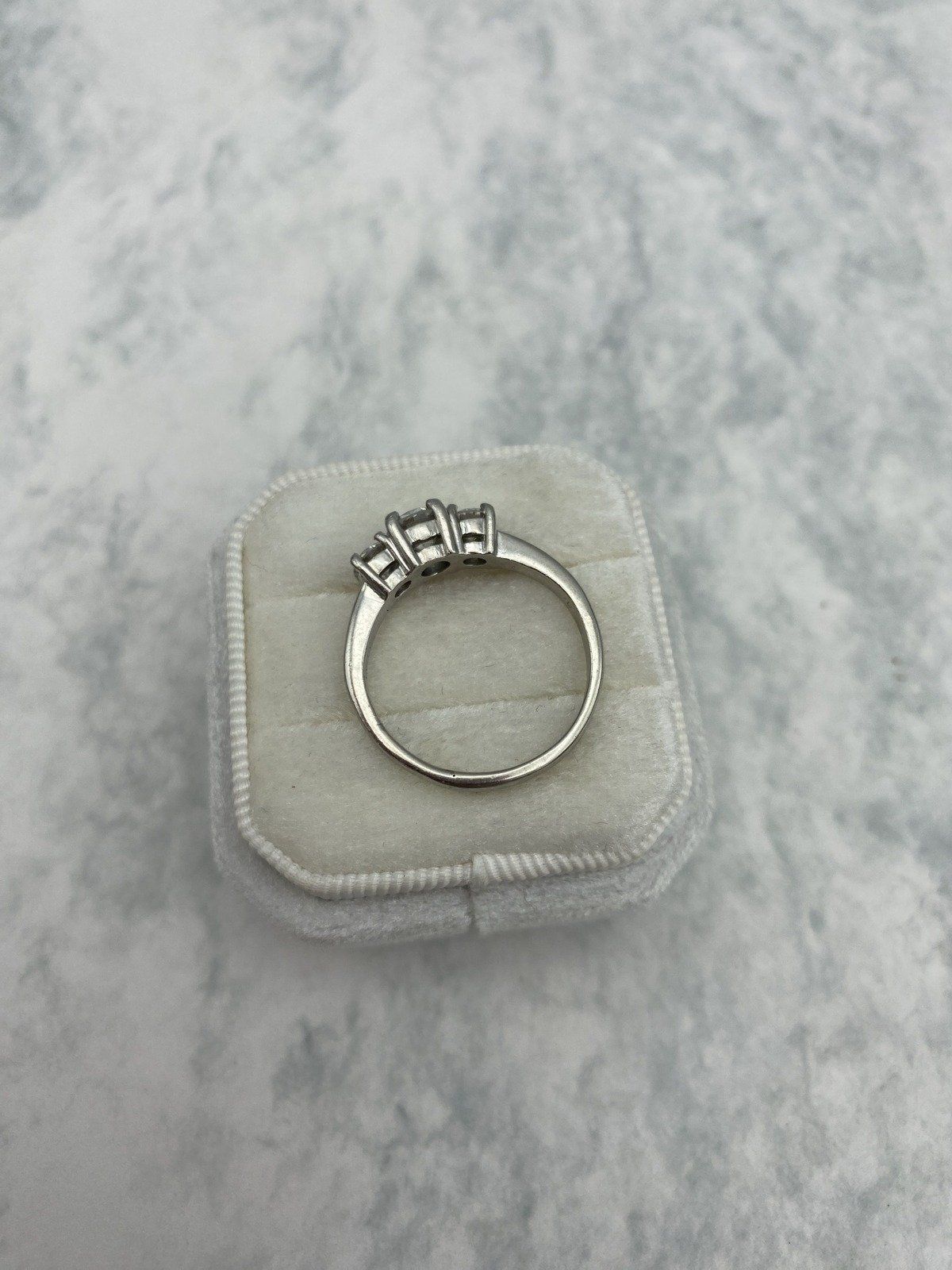 Classic Substantial Weight 14k White Gold 1.55ctw Round Diamond Engagement Ring w .75ct Center Round Stone 4