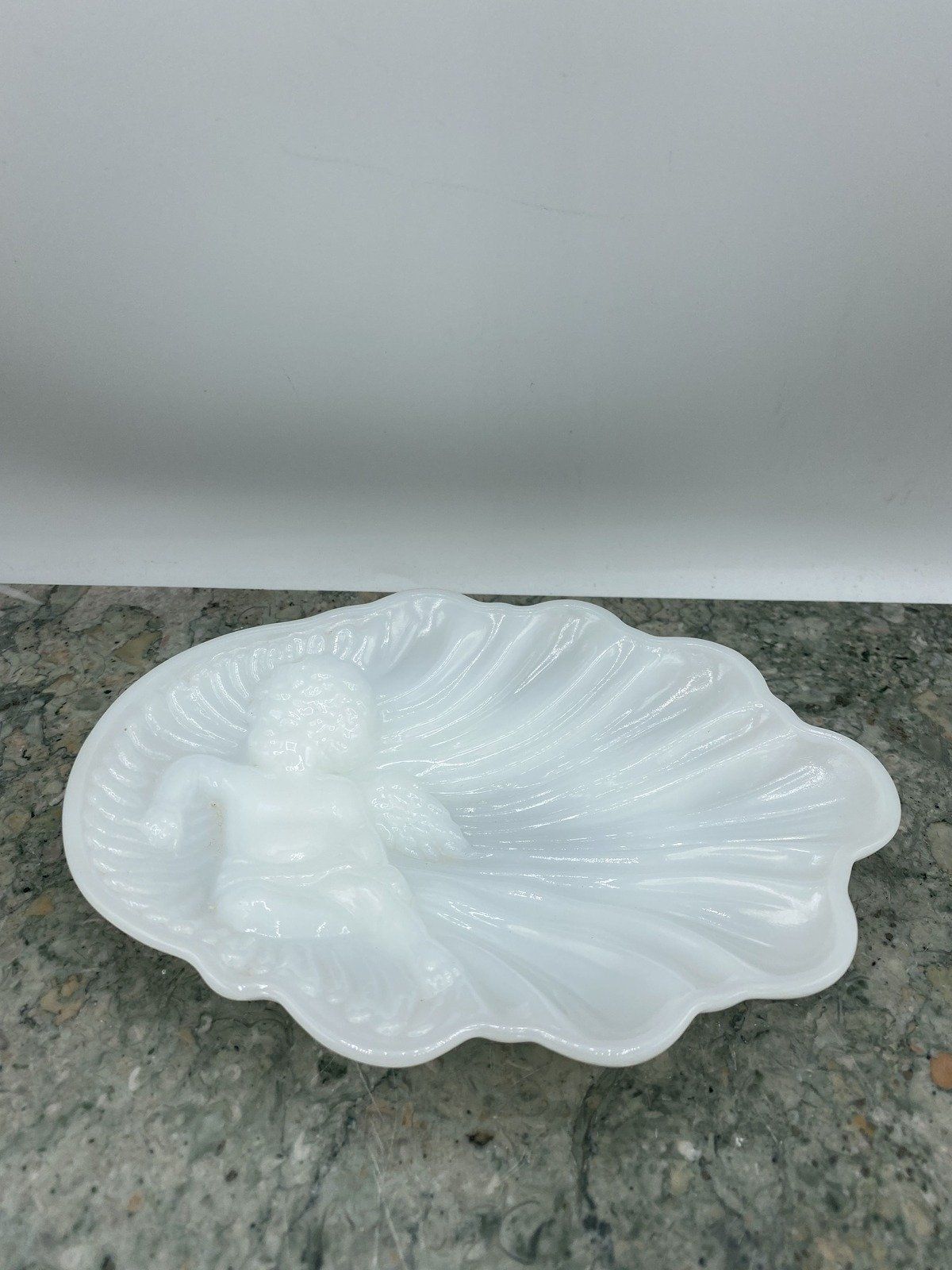 Avon Milk Glass Cherub + Shell Soap/Trinket Dish 3