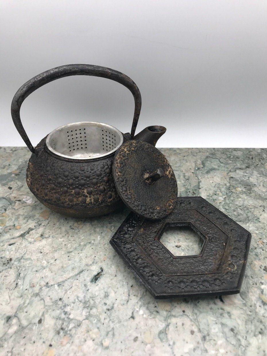 Ornate Japanese Cast Iron Tea Pot w Rest 2